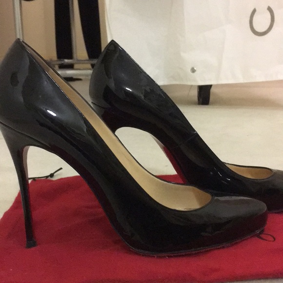 Louboutin excellent condition! - Picture 2 of 4